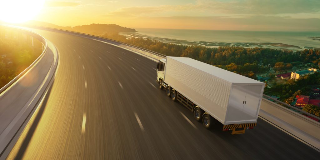 Ejemplo de empresa 2PL son las compañías de transportes por carretera